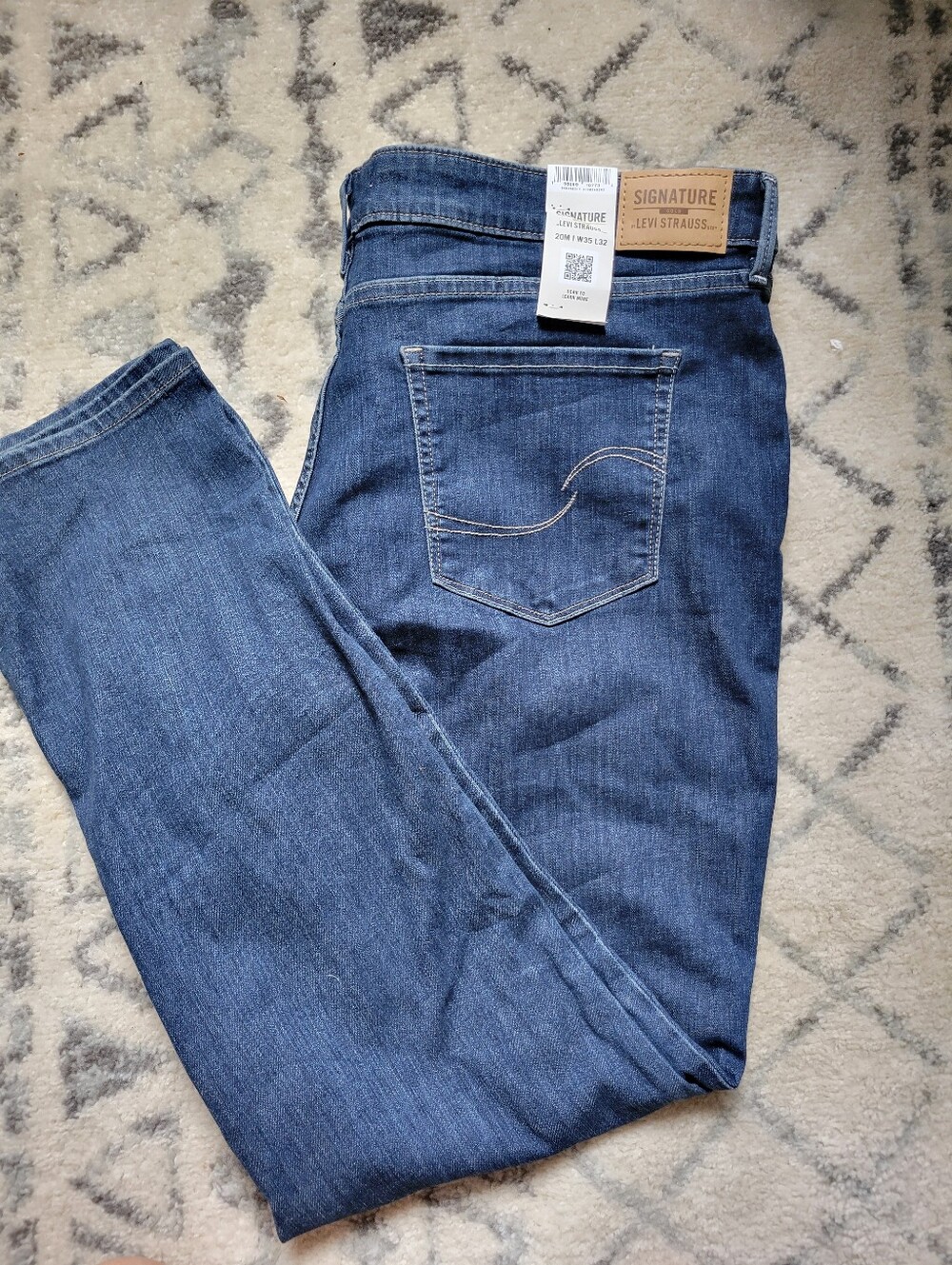 Womens Levi Shaping Jeans